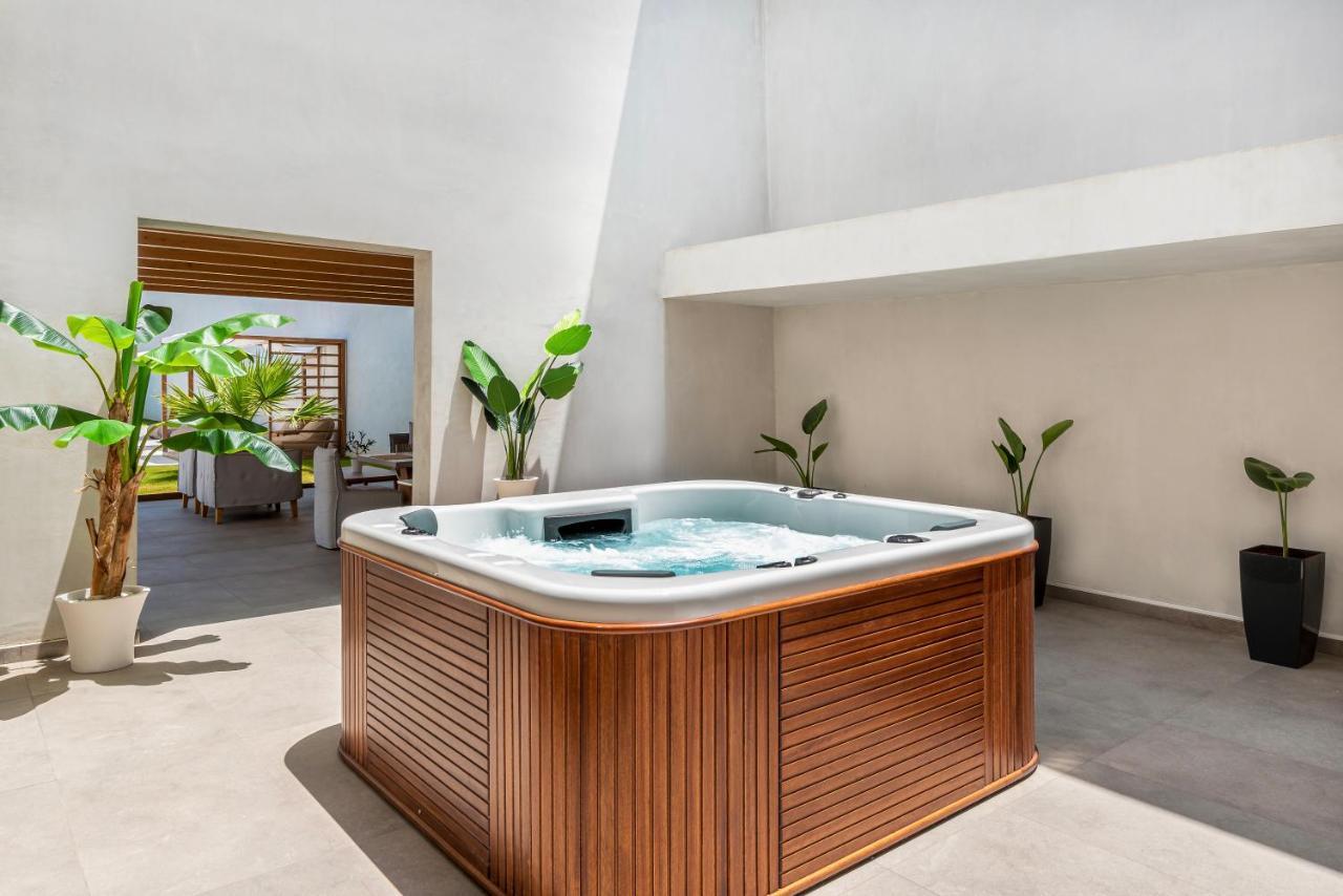 Residence 罗希姆诺 外观 照片